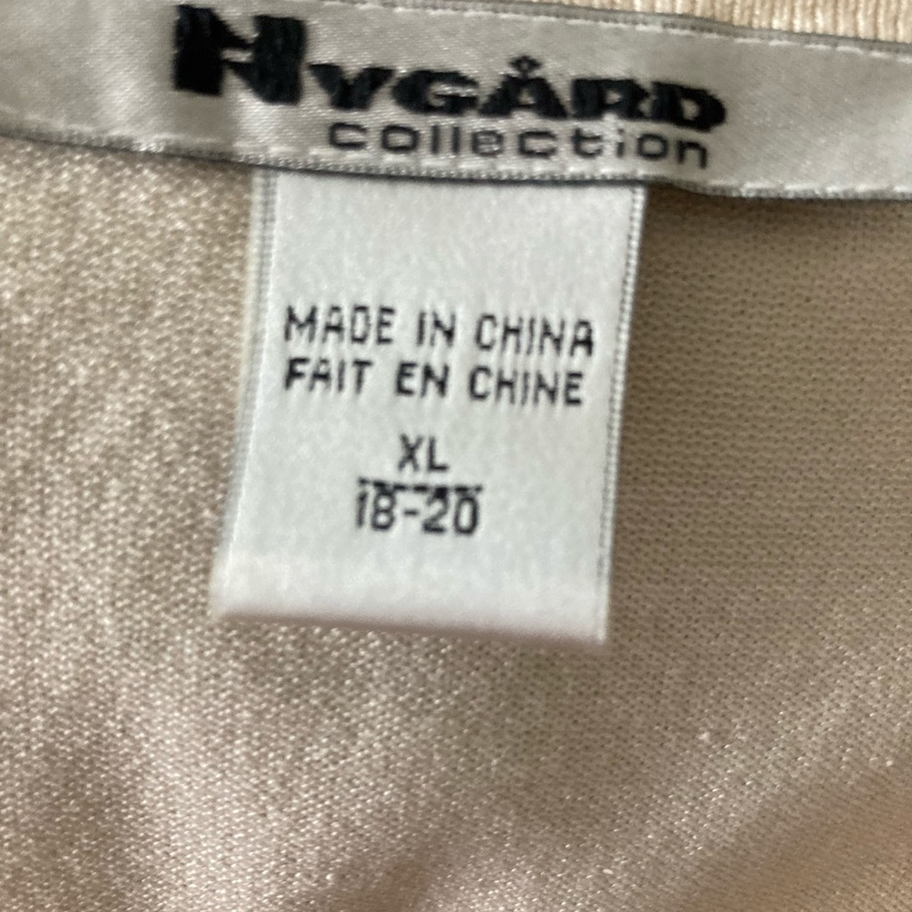 NWT Nygard Beige Blouse Size 18/20 - Picture 7 of 8